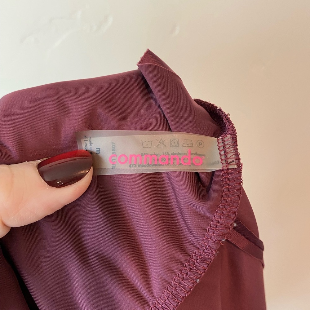 Commando Women’s Cabernet Smooth Satin Camisole L72722 Size Medium - Picture 3 of 5